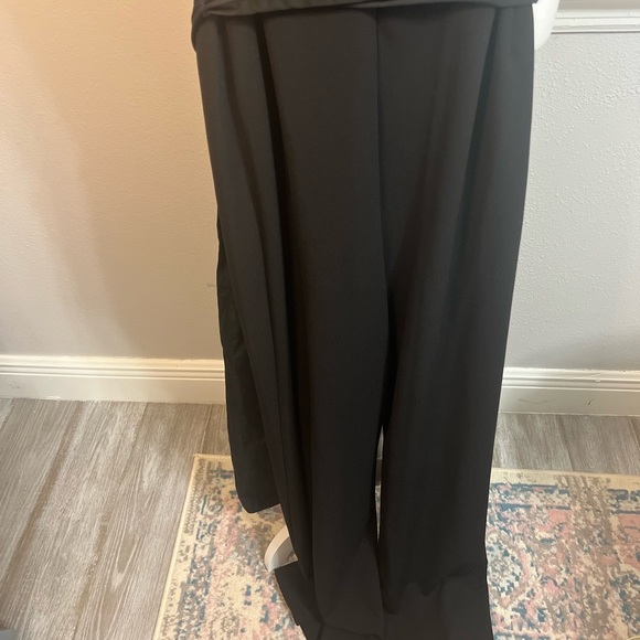 Lauren Ralph Lauren Velvet-Crepe
Sleeveless Jumpsuit 18 Black - Picture 16 of 16